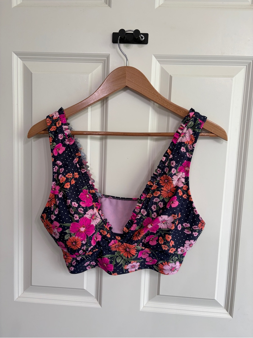 Great condition size L Navy Floral Ruffle  bikini top by Shade and Shore.